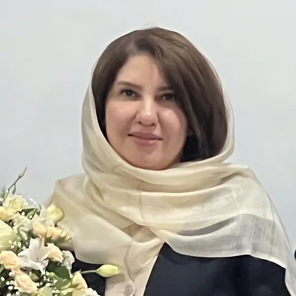 سحر حسینی
